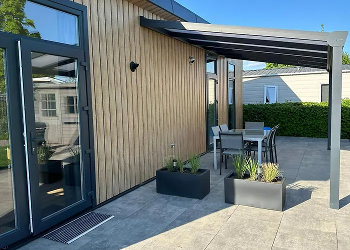 Appartement In Seenaehe - Modernes Im De Veerstal - Familienfreundlich!