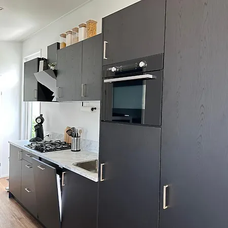 公寓 In Seenaehe - Modernes Im De Veerstal - Familienfreundlich!